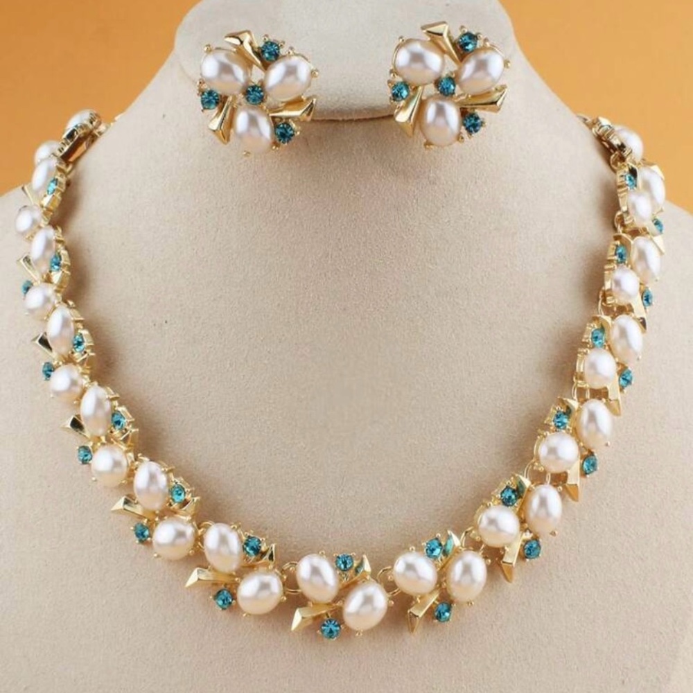 Pearl and Turquoise Rhinestone Gold Necklace Earring Jewelry Set NEW!